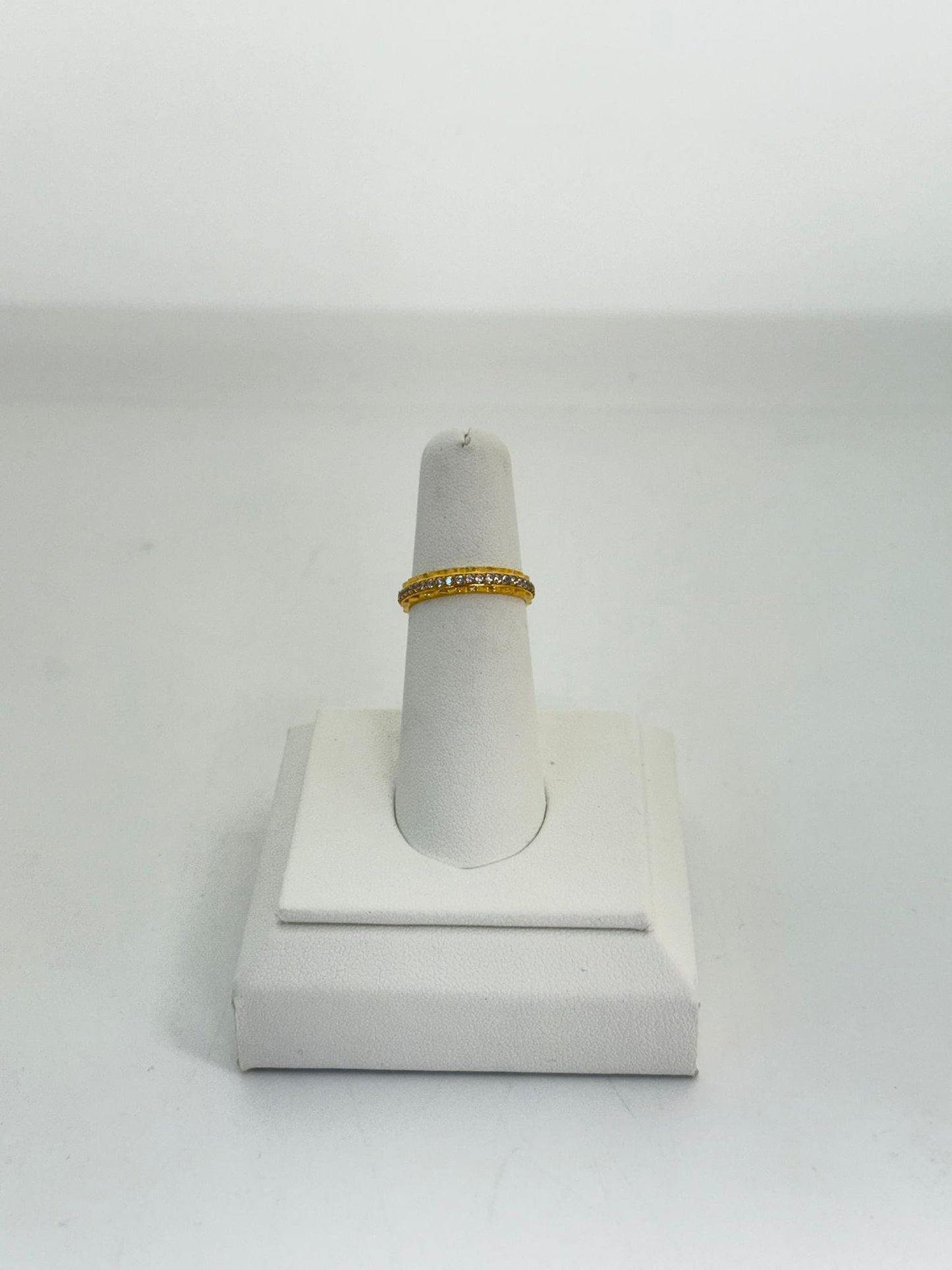 22KT Gold Ladies Ring 2.5 GM