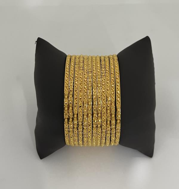 22KT GOLD ONLY ONE BANGLE 9.4GM