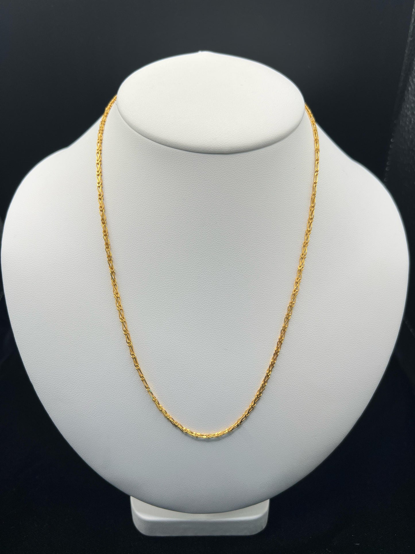 22KT GOLD CHAIN 18" 8.5GM