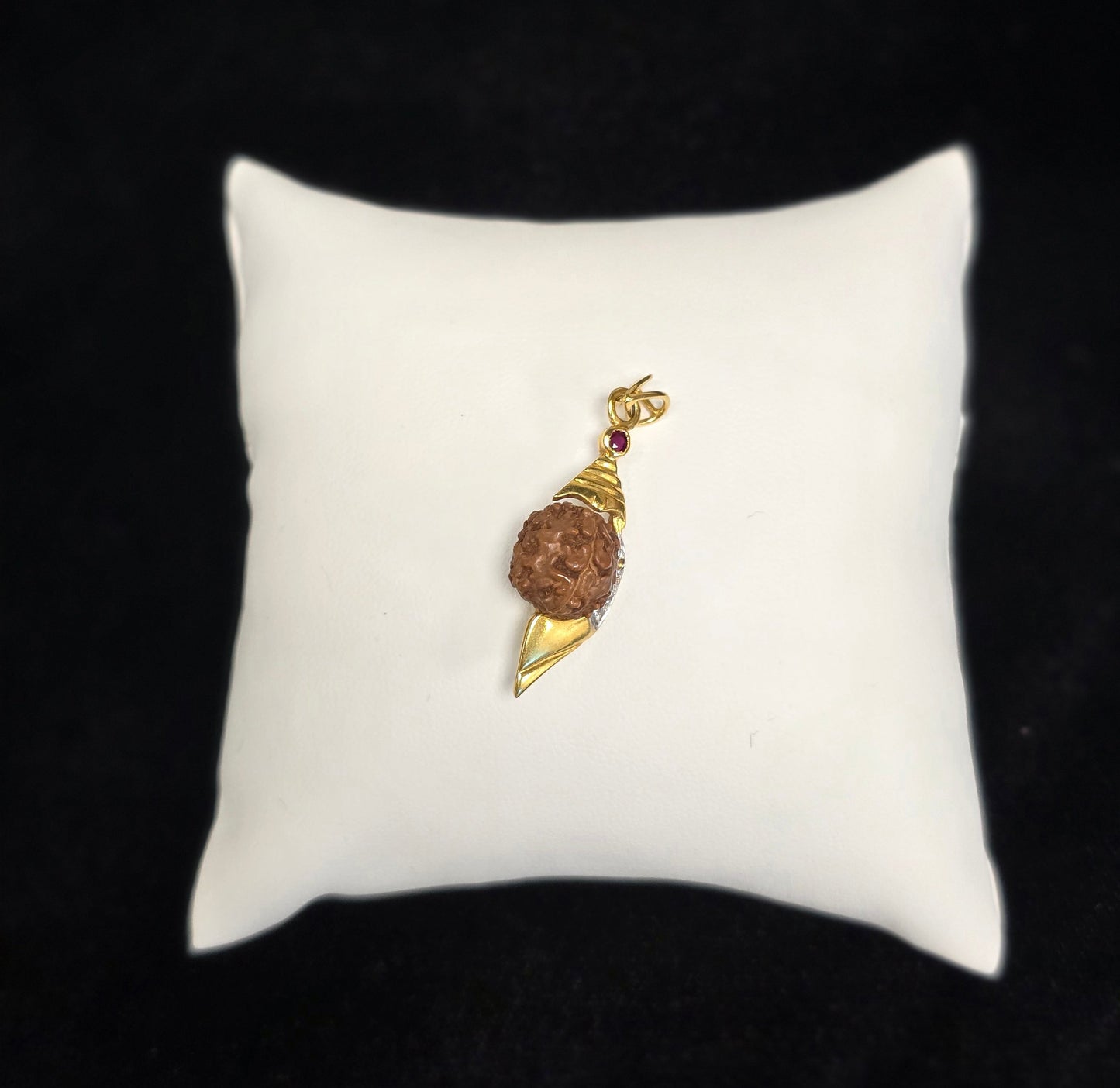 22KT Gold Charm 2.9 GM