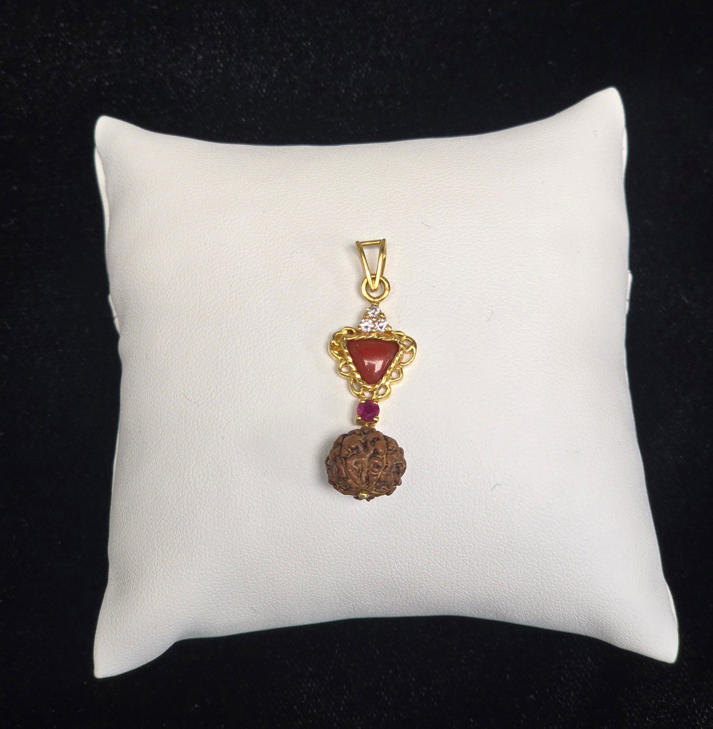 22K GOLD CHARM 3.4 GM