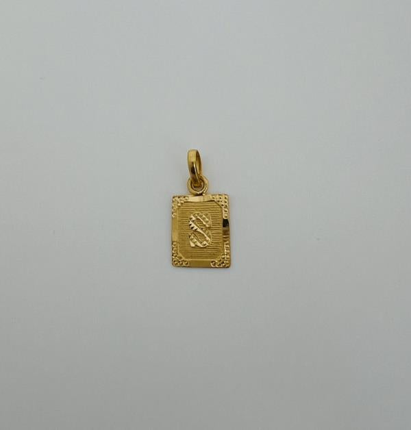 22KT GOLD S INITIAL CHARM 1.6GM