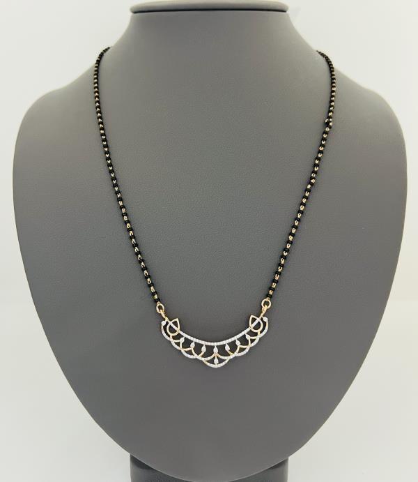 18KT DIAMOND MAGALSUTRA 0.37 CT