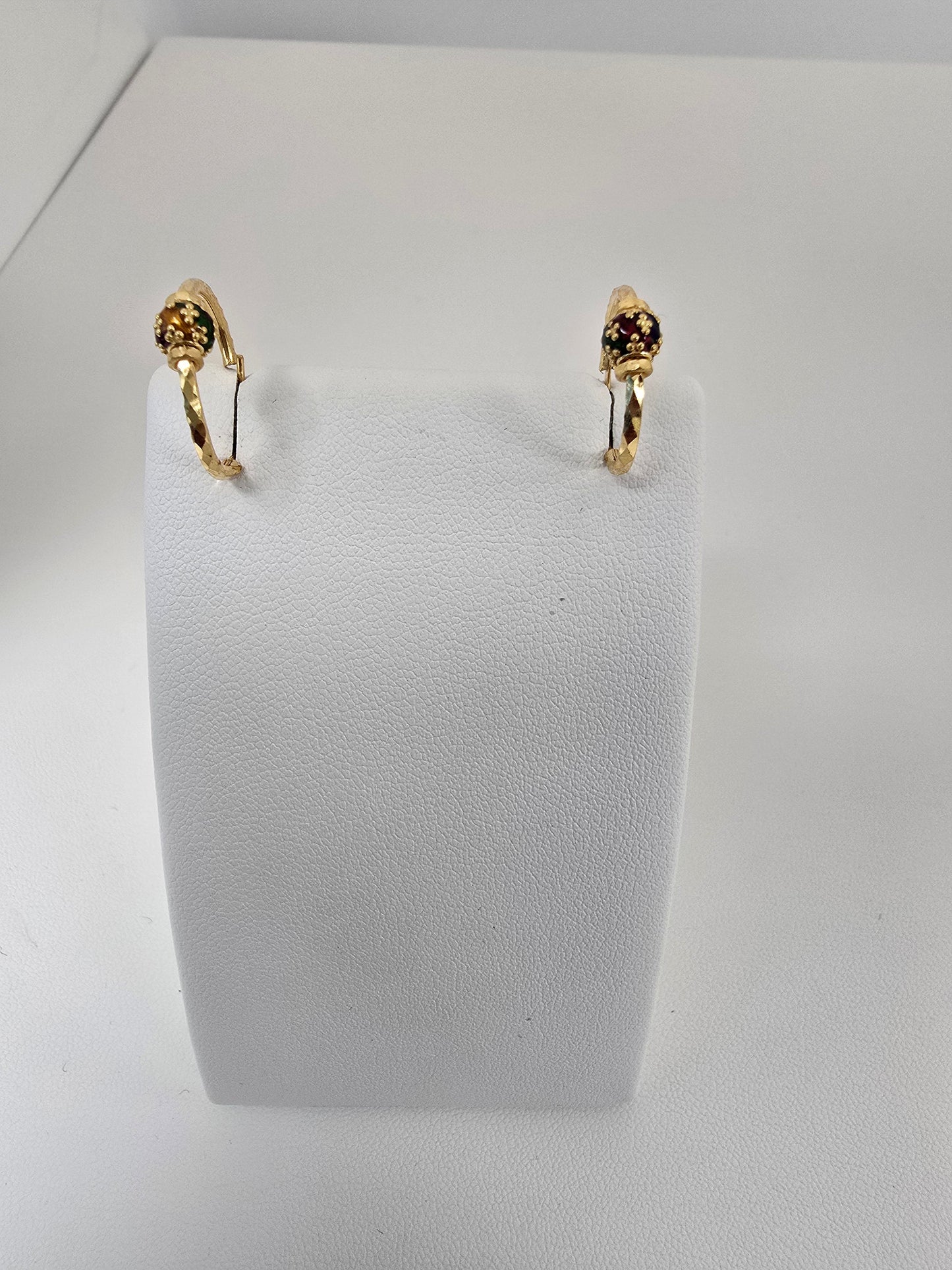 22KT GOLD EARRINGS 2GM