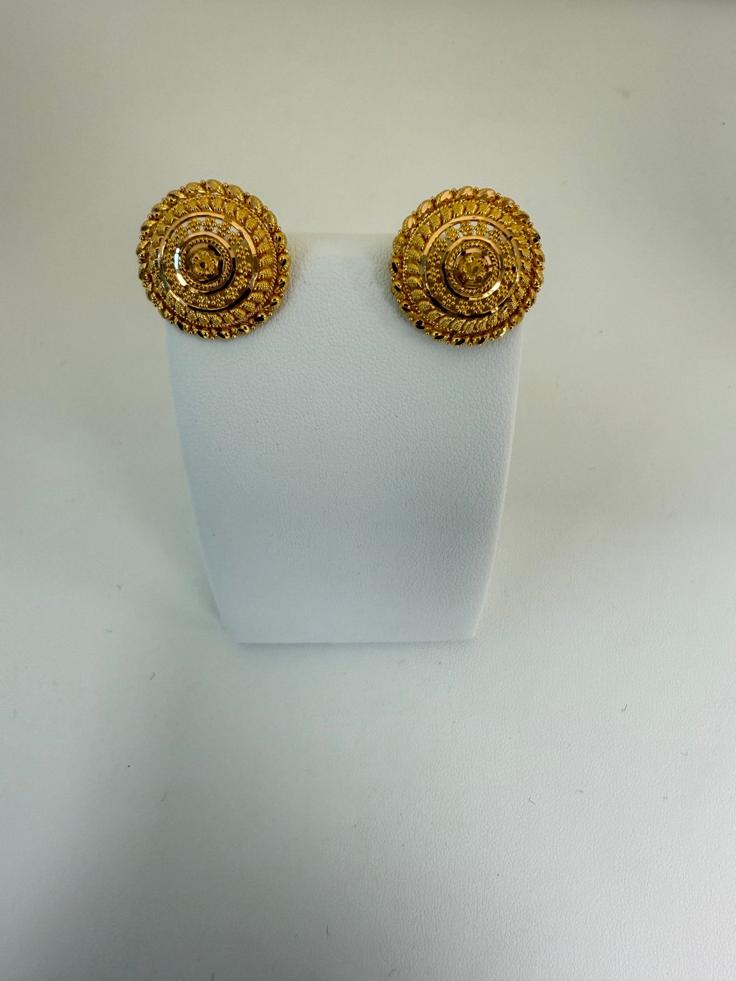 22KT GOLD EARRINGS 7.6 GM