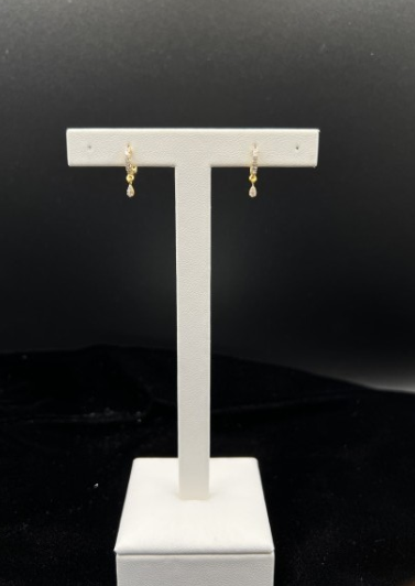 22KT GOLD EARRINGS 1.1 GM