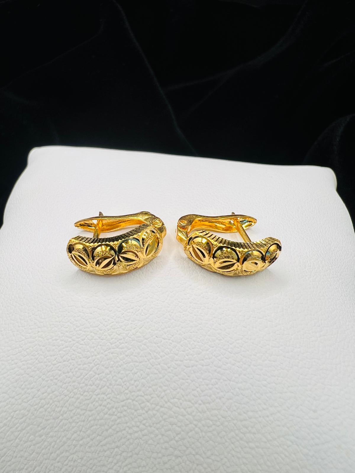 22KT Heritage Huggie Earrings 2.3gm