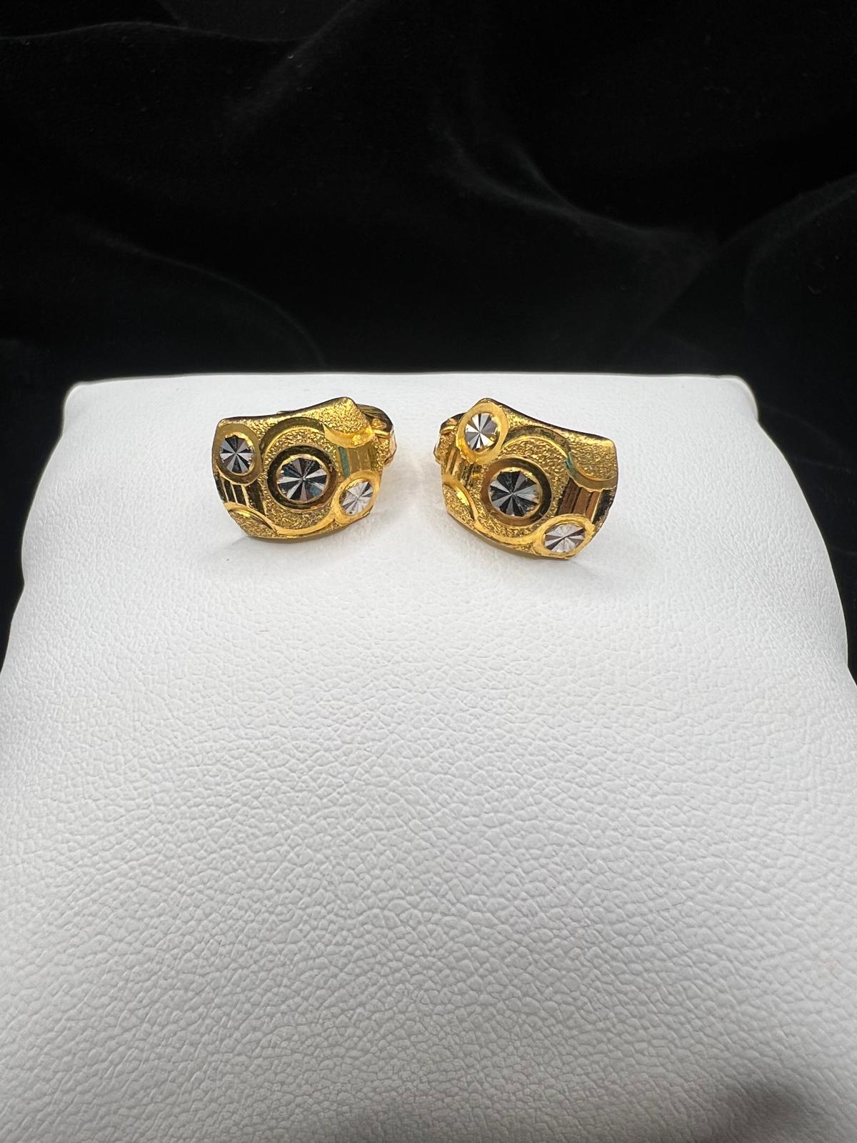 22KT Two-Tone Gold Statement Stud Earrings 2.8gm