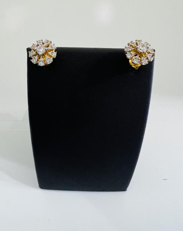 22KT GOLD CZ EARRINGS 3.8GM