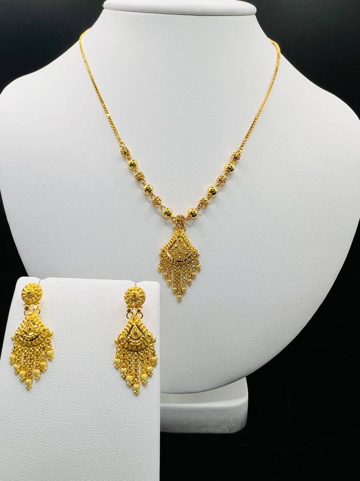 22KT Chandni Tassel Set 17.7GM