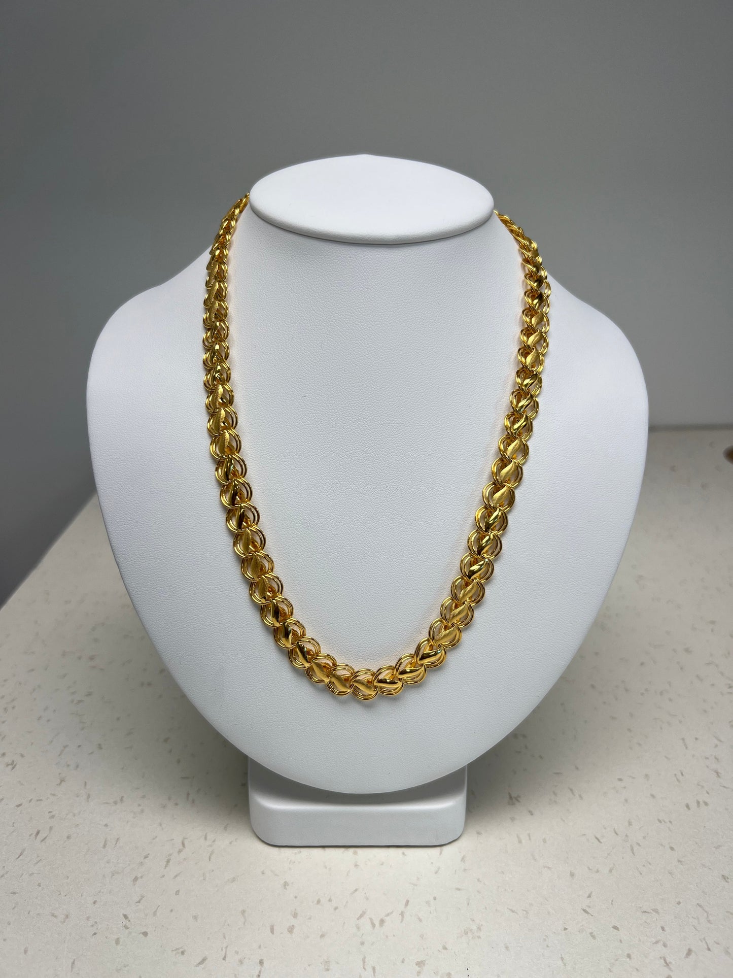 22KT GOLD CHAIN 23.2 GM