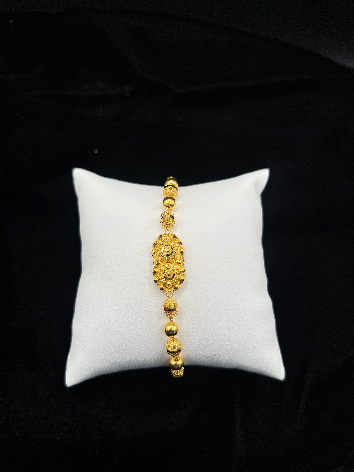 22KT GOLD BRACELET 12 GM