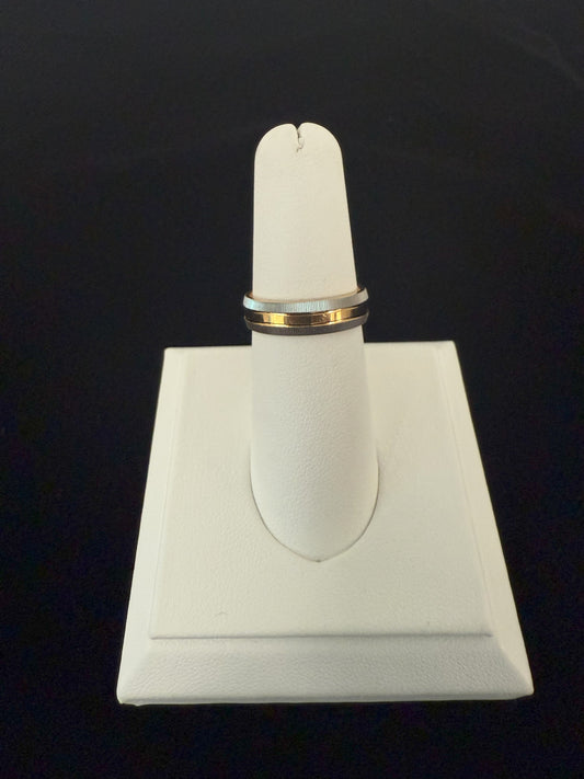 22KT GOLD LADIES WEDDING BAND 5.6GM