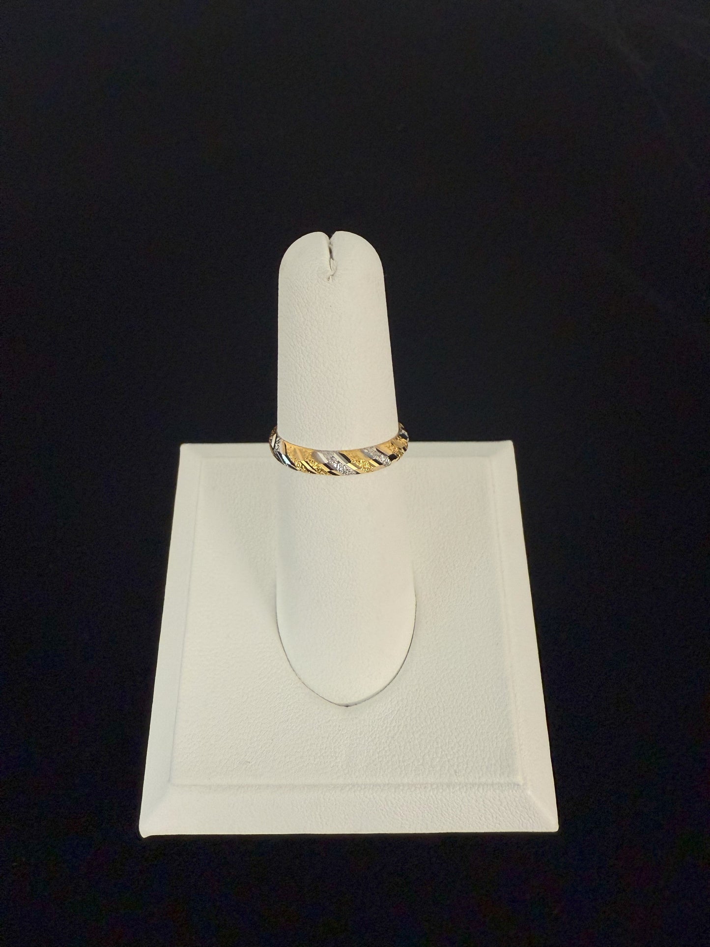 22KT GOLD LADIES WEDDING BAND 1.2GM