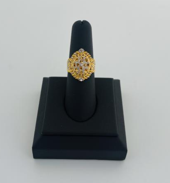 22KT GOLD LADIES RING 4.2GM