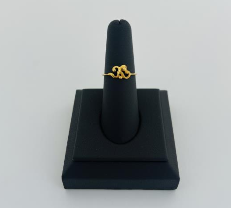 22KT GOLD LADIES RING 1.7GM