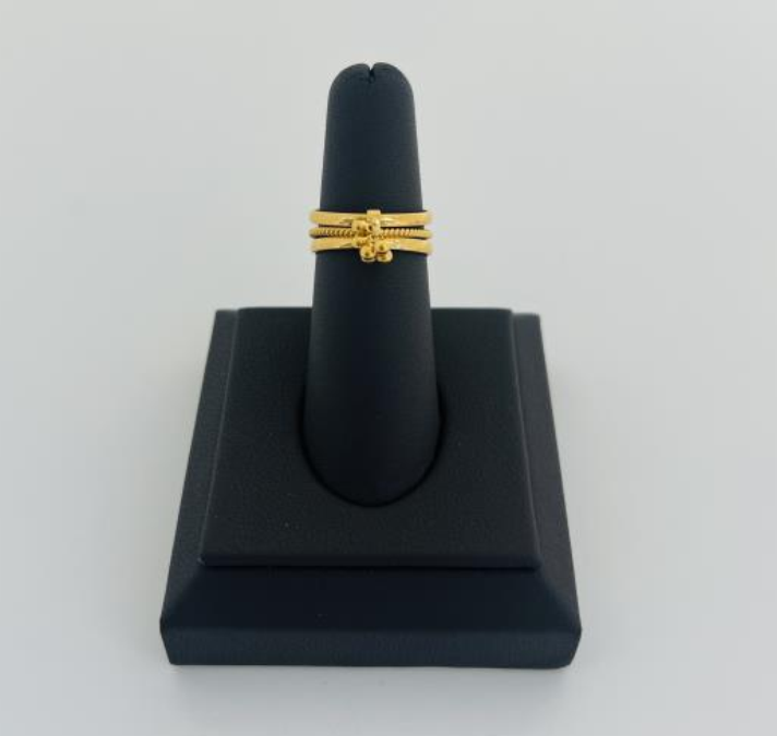 22KT GOLD LADIES RING 5.1GM