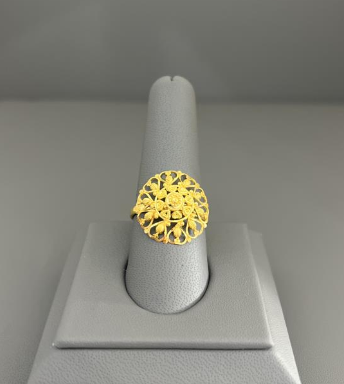 22KT GOLD RING 3.9 GM