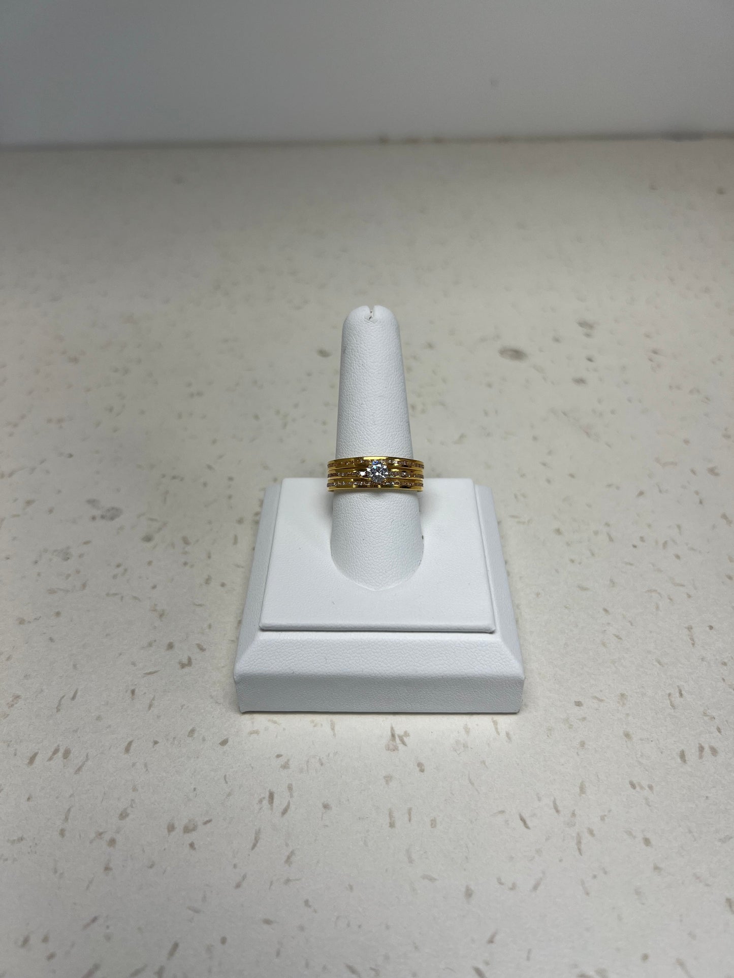 22K Gold Ladies Ring 3.8 GM