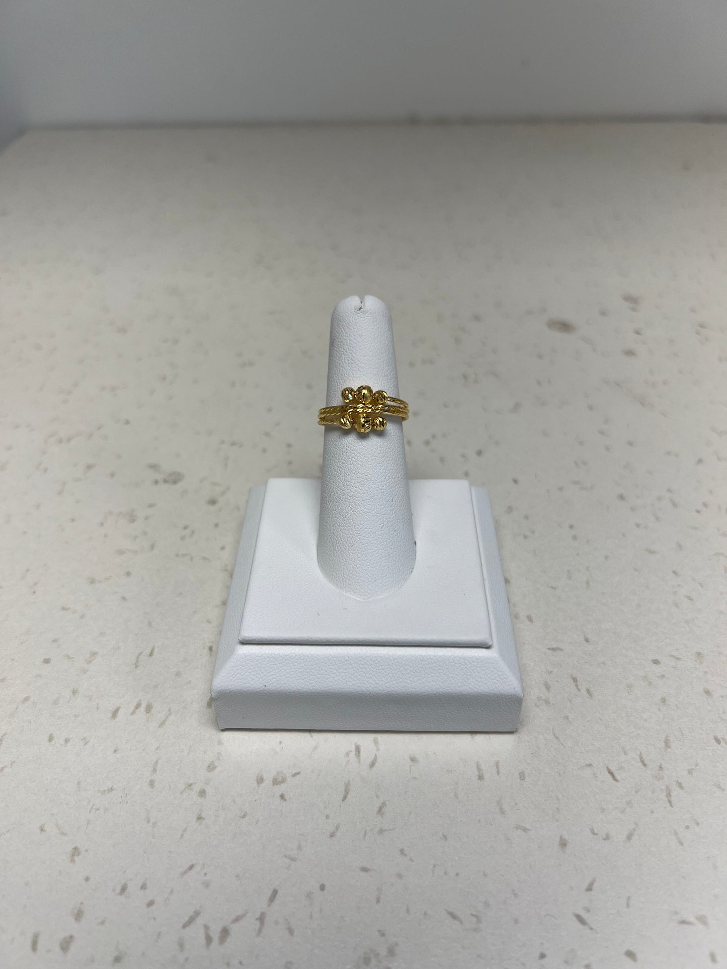 22K GOLD LADIES RING 2.9 GM