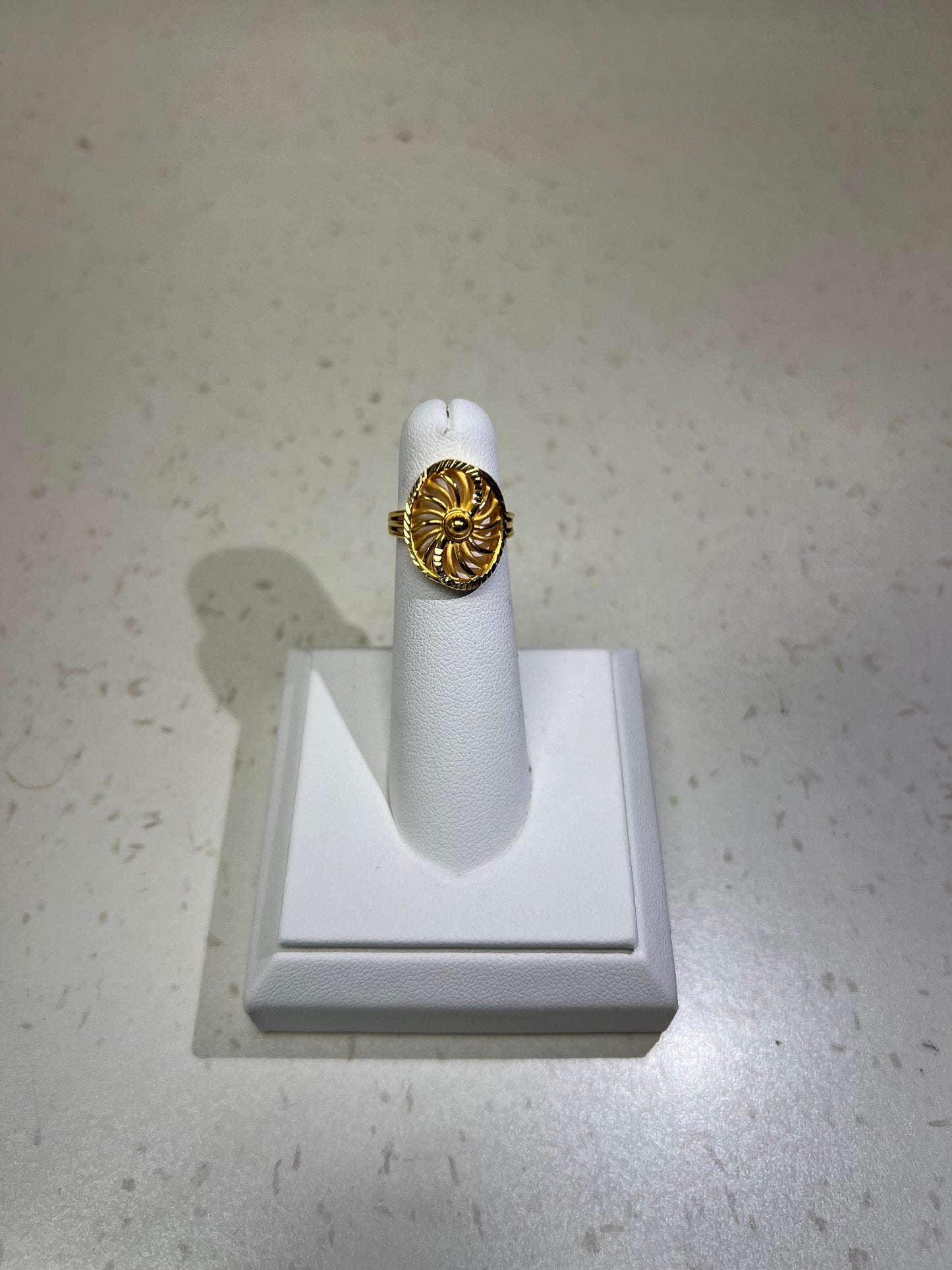 22K Ladies Ring Gold 3.5G
