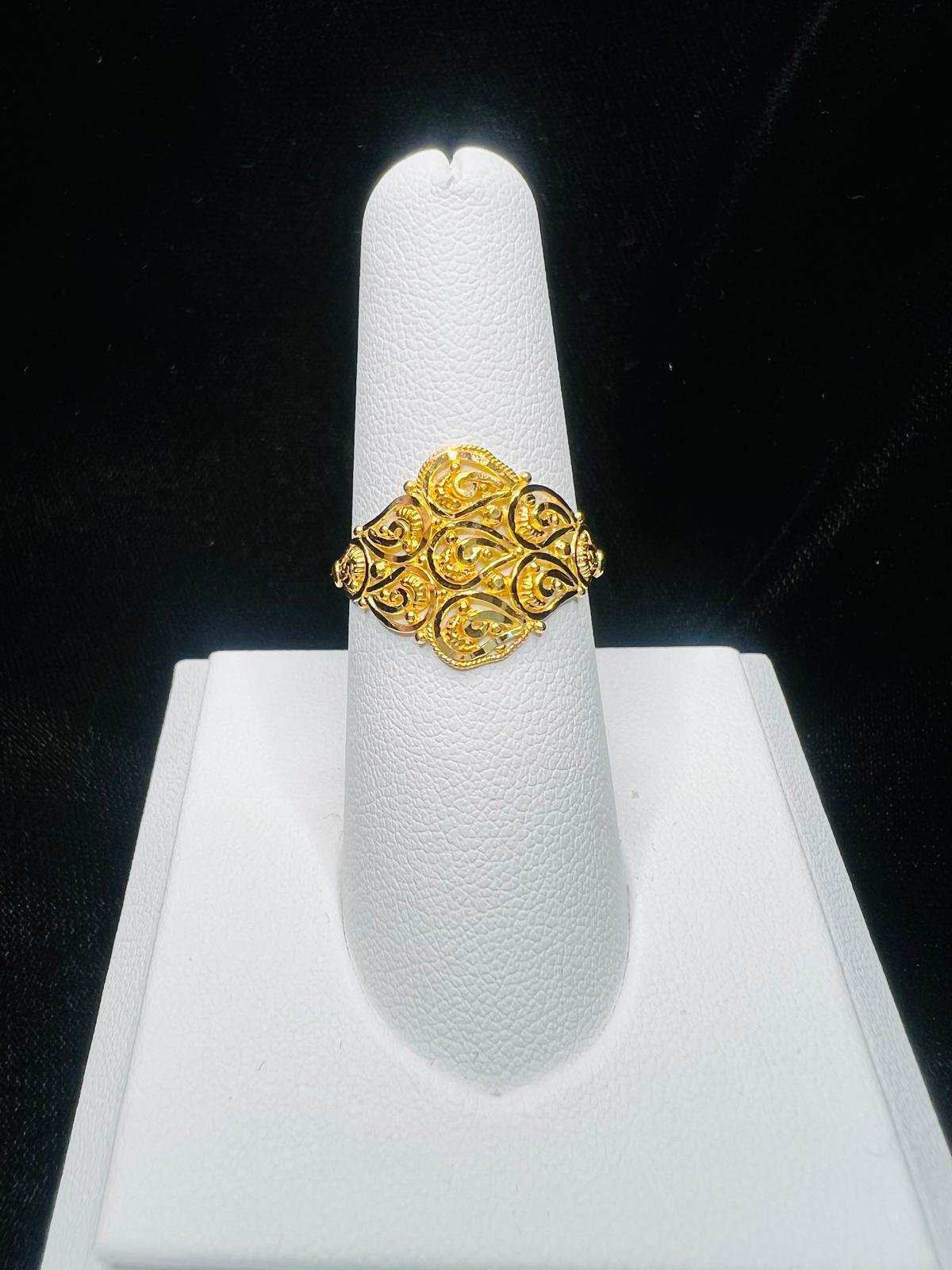 22KT Gold Paisley Filigree Ring 2.4gm