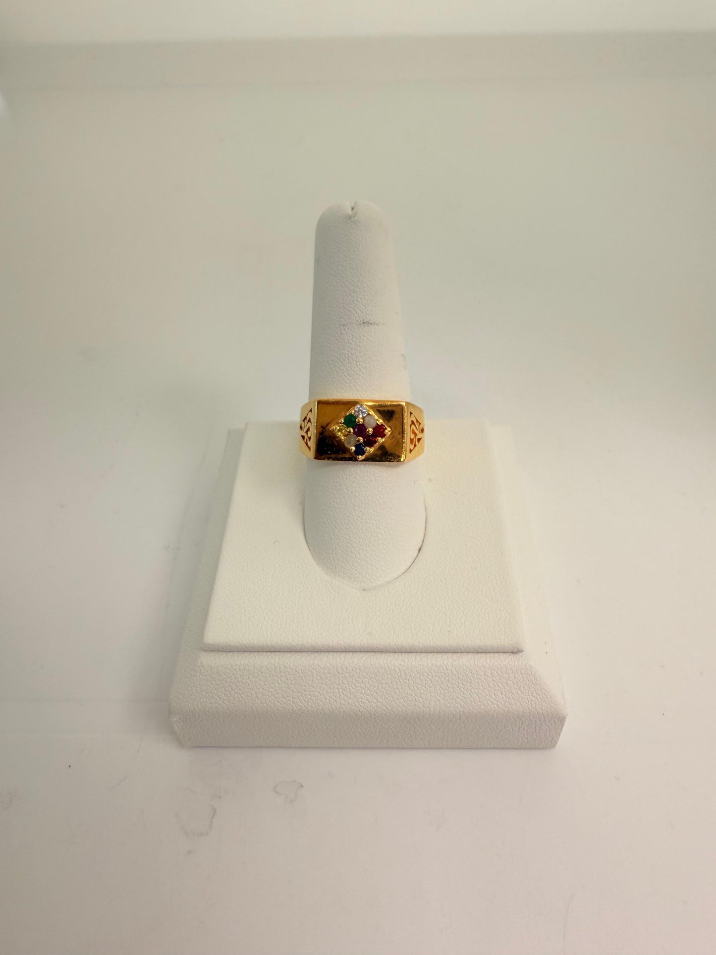 22KT GOLD MENS RING 8.9 GM