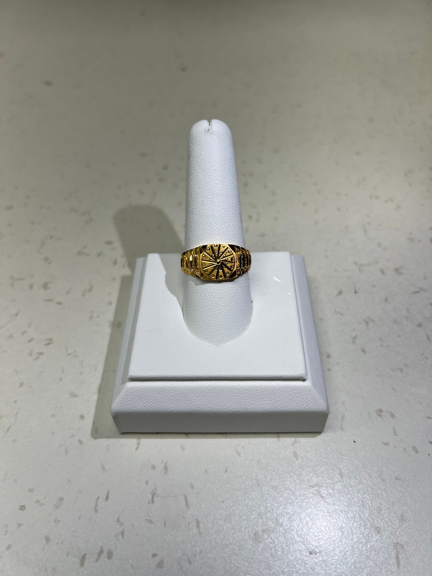 22KT GOLD MENS RING 4.5GM