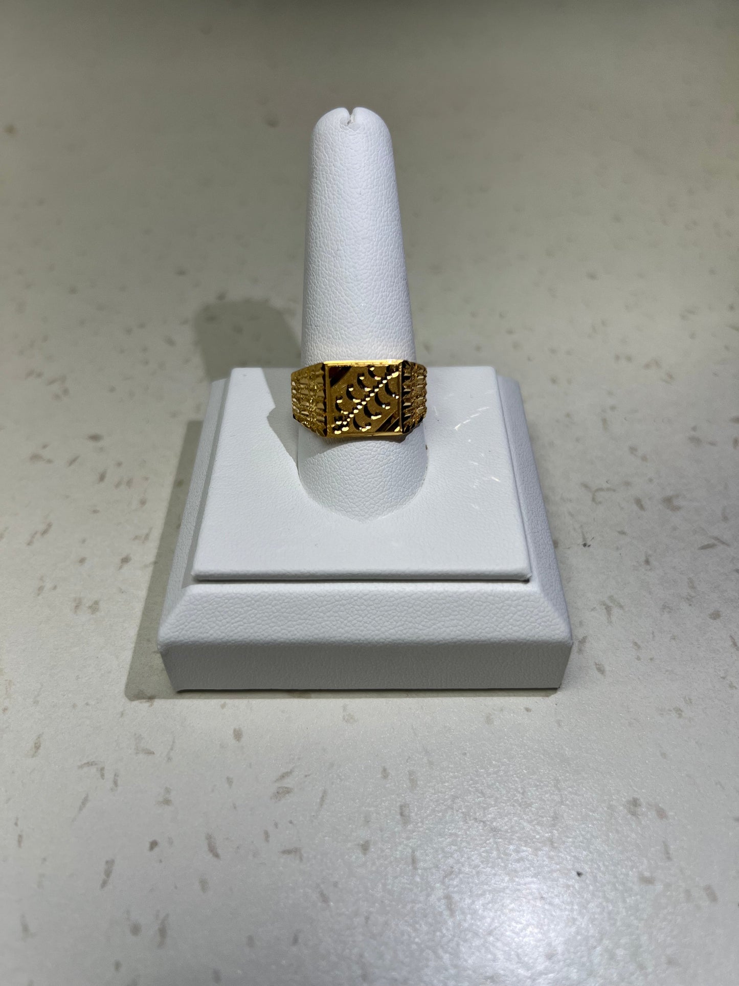 22K GOLD MENS RING 4.0G