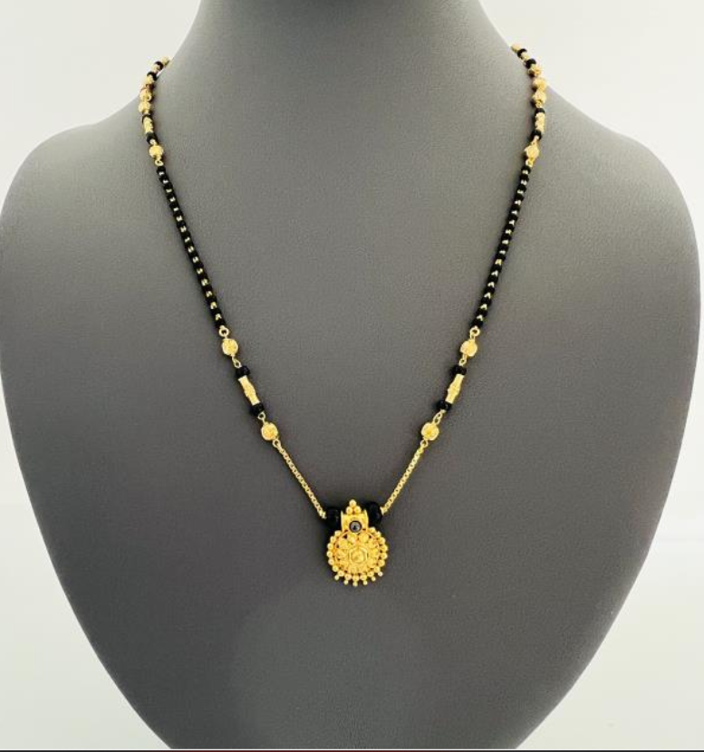 22KT GOLD MANGALSUTRA 9.9GM