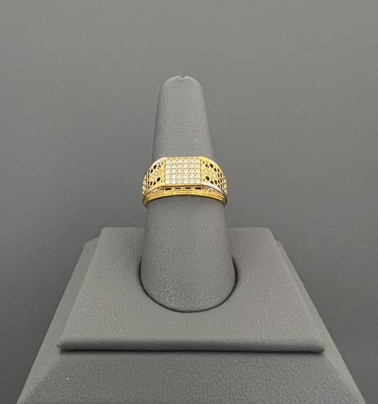 22KT GOLD CZ/STONE MENS RING 4.8GM