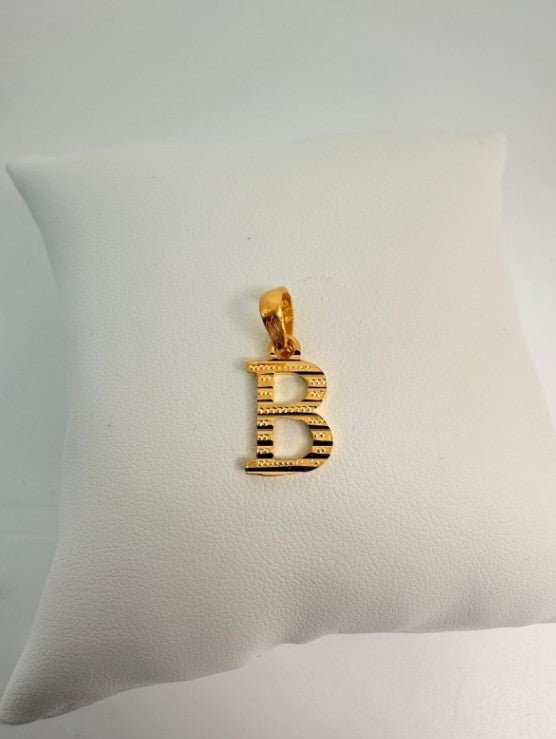 22KT GOLD INITIALS CHARM 1.6 GM