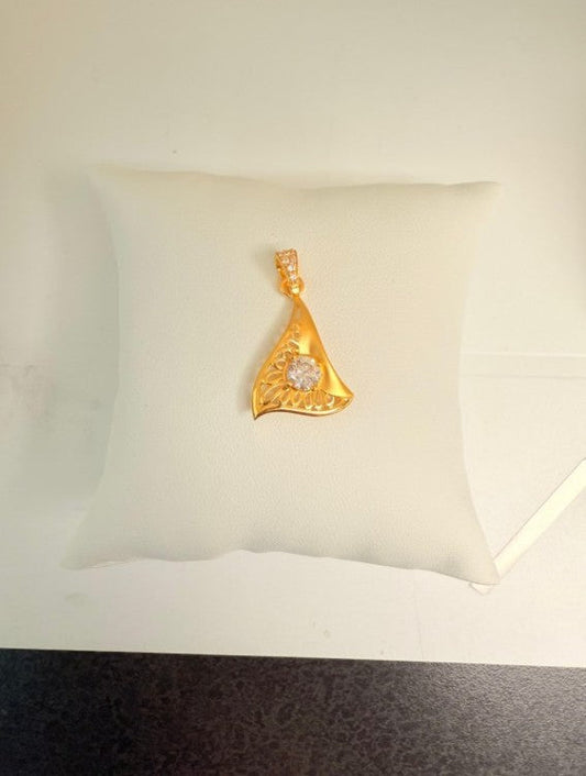 22KT GOLD FANCY CHARM 3.3 GM