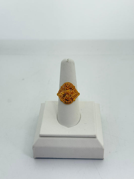 22KT GOLD LADIES RING 3.6 GM