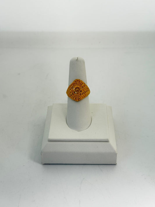 22KT GOLD LADIES RING 3.5 GM
