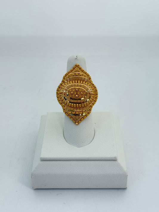 22KT GOLD LADIES RING 9.6 GM