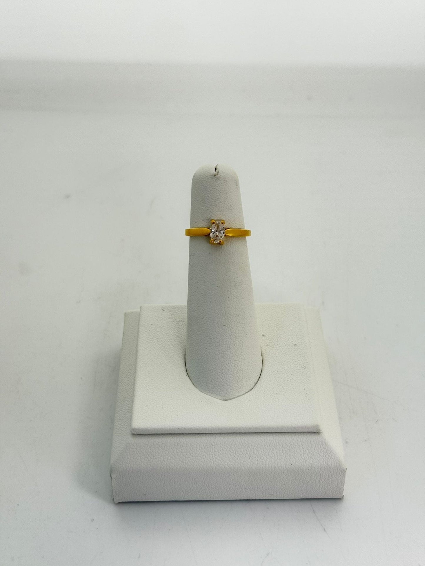 22KT GOLD LADIES RING 2 GM
