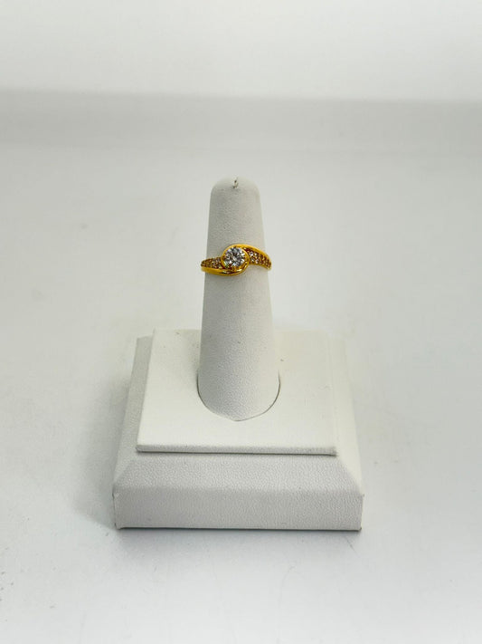 22KT GOLD LADIES RING 3 GM