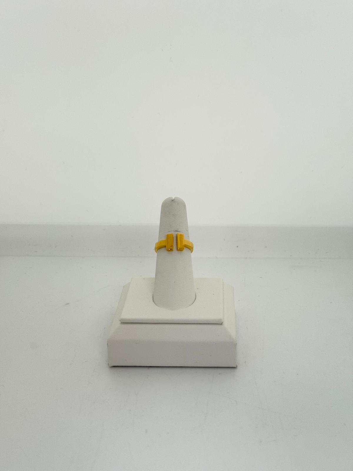 22KT GOLD LADIES RING 2.7 GM