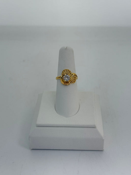 22KT GOLD LADIES RING 3.5 GM