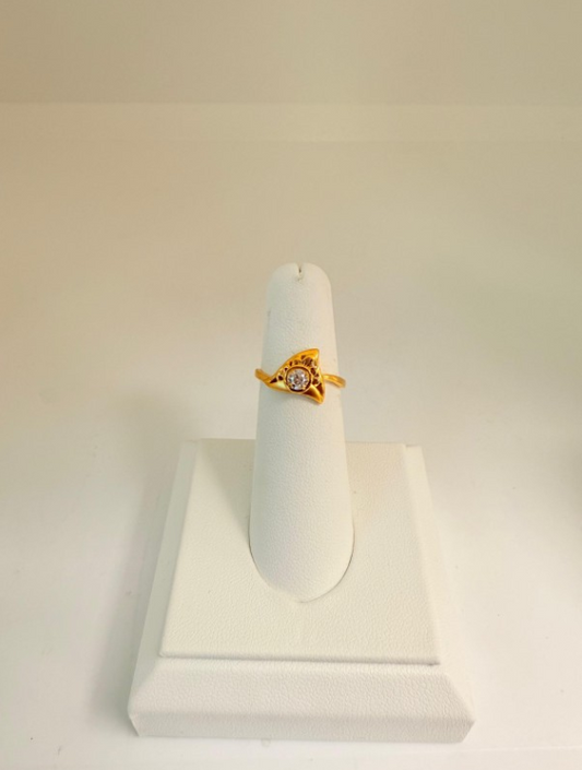 22KT GOLD LADIES RING 2.5 GM