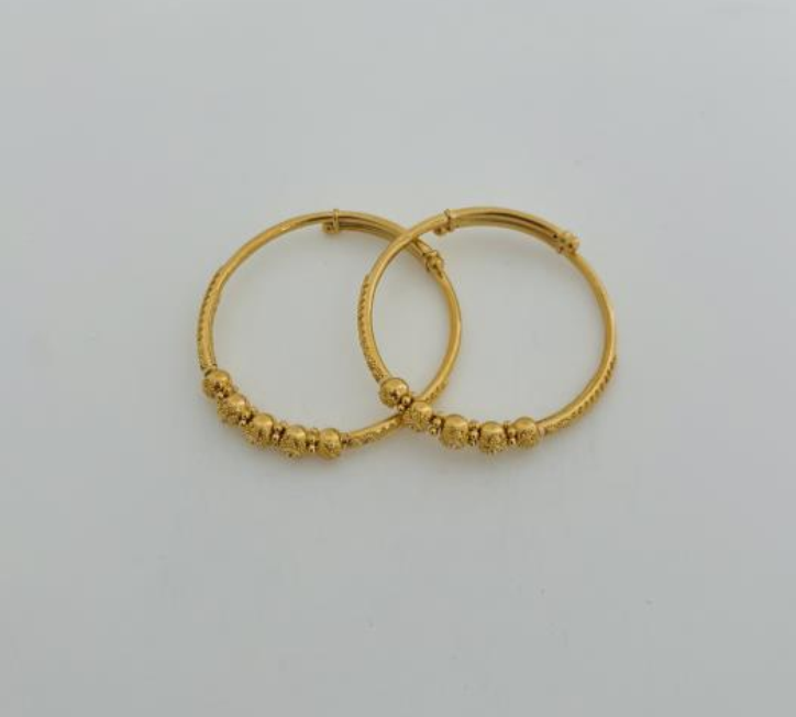 22KT GOLD PAIR OF BABY BRACELETS 14.3GM