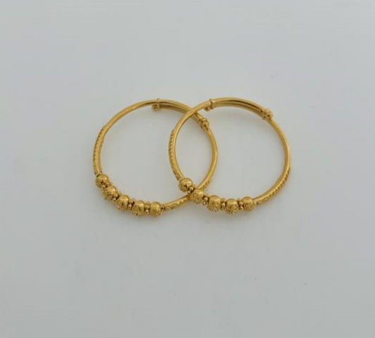 22KT GOLD PAIR OF BABY BRACELETS 14.3GM