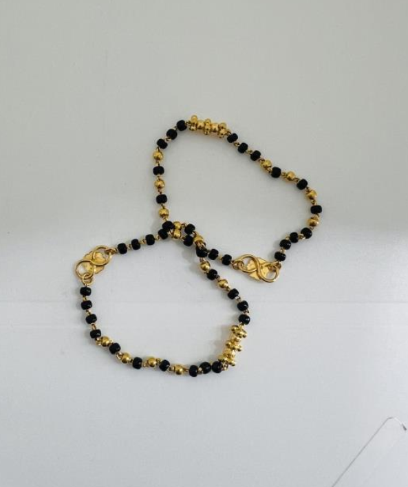 22KT GOLD PAIR OF BABY BRACELETS 4.9GM