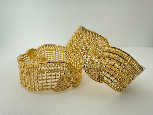 22KT GOLD BANGLE EACH 33.4GM