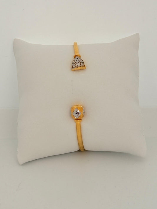 22KT GOLD BANGLE  8.9 GM