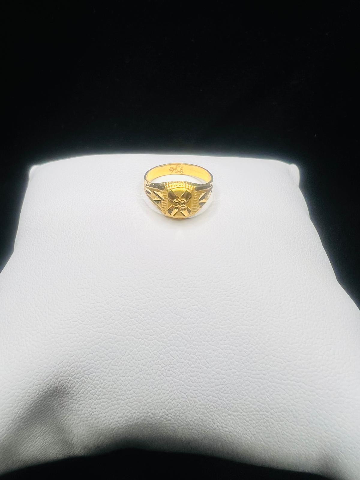 22KT Gold Baby Signet Ring 0.8gm