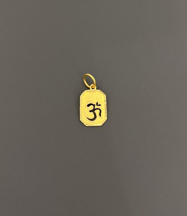 22KT Gold Om Charm 2.7GM