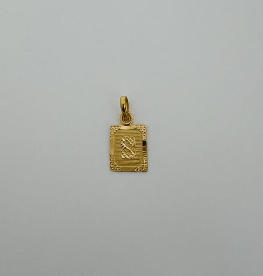 22KT GOLD S INITIAL CHARM 1.6GM
