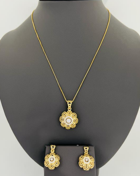 18KT DIAMOND SET PEND 0.27 CT EARRINGS 0.17 CT